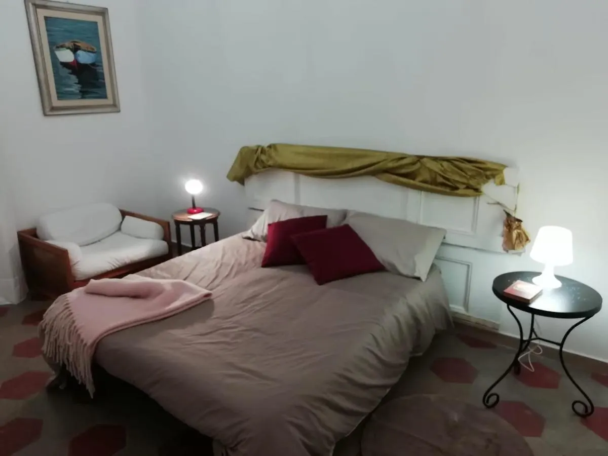 Rosso Quintino Apartment Bari
